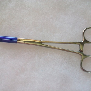 Hemostat 6 1/2&quot; Straight Forceps PVC Serrated Tips Stainless Steel