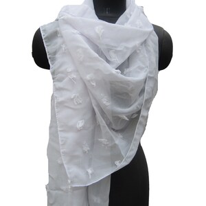 White scarf/ thread  scarf/ funky scarf/ scarf/ fashion  scarf/ fancy/ scarf/ gift scarf / gift ideas.