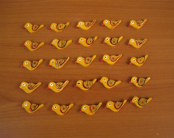 wooden birds/ bird beads/ wooden beads/ colorful beads/ buttons/ decorative beads. 25 pcs.