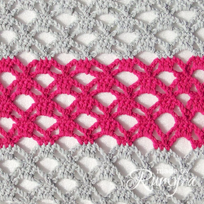 Crochet Pattern Lovely Lacy Squares Cowl image 1