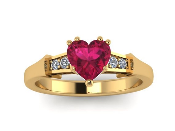 bague or avec coeur rubis bague or avec coeur rubis