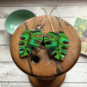 Monstera Leaf Drop Earrings, Leaf Jewellery, Emerald Green, Statement Jewellery, Nature Lover Gift, Best Friend Gift, Unique Birthday Gift. image 4