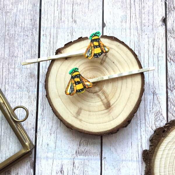 Bee Hair Slides, Bumble Bee Hair Accessoires, Shrinky Dinks, Insect Bobby Pins, Letterbox Gift, Eigenzinnige Cadeau voor haar, cadeau voor beste vriend.