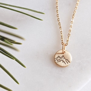 Mountain Disc Necklace in 14k Gold Filled or Sterling Silver, Small Mountain Outdoorsy Gift for Her, Wedding Jewelry, Mom, Christmas Gift
