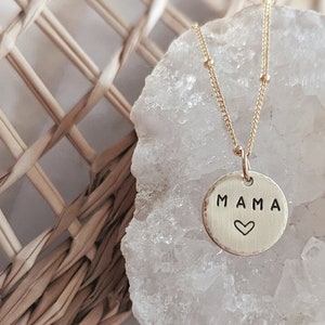 Collar de corazón de mamá, relleno de oro, plata de ley, collar del día de las madres, regalo para mamá, estampado a mano, regalo de cumpleaños, joyería de mamá, día de las madres