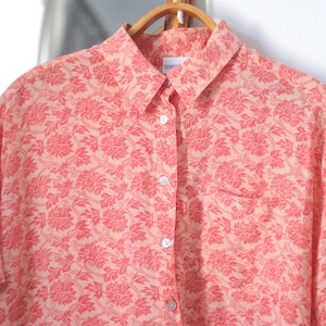Vintage Women Silk Shirt,  Woman Red Floral  Short Sleeve Silk Blouse ,