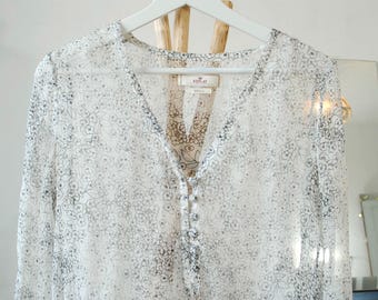 Vintage Woman Floral Textured Transparent Light Silk Blouse Size Small