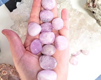 Kunzite Tumblestone • Lilac Polished Pocket Stone