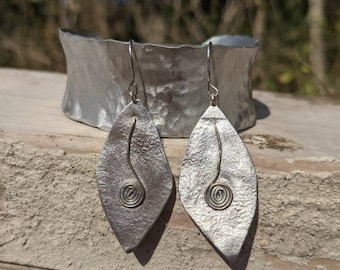 Handmade silver leaf earrings, silver leaf dangle earrings, dangly earrings. Leaf imprint silver earrings, gift for her, wedding jewelry