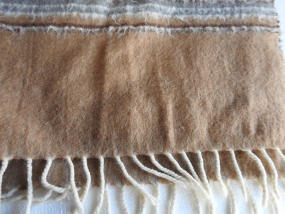 Vtg Large South American Llama Wool Scarf Foulard… - image 6