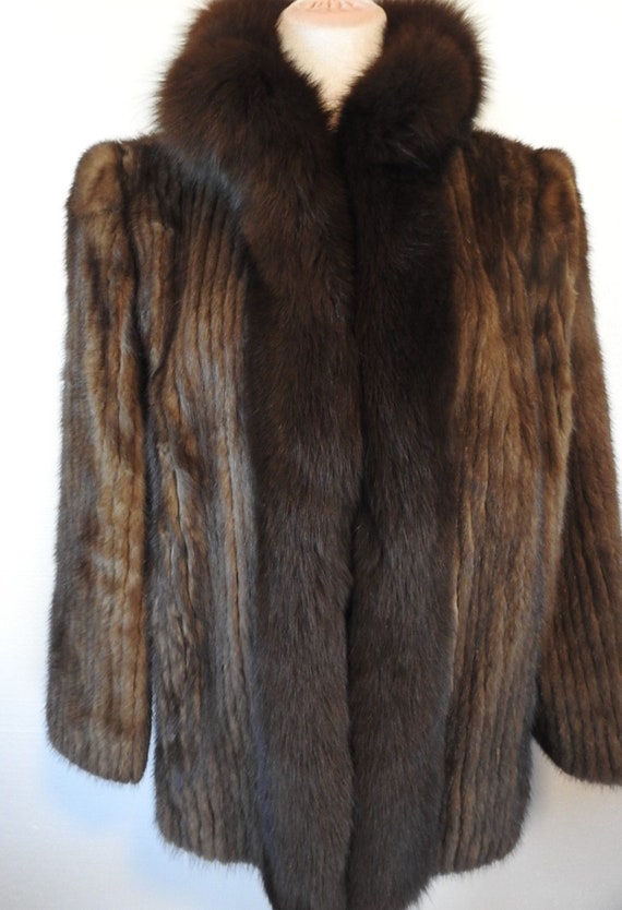 Elegant 90s Fur Jacket in Demi Buff Mink and Blue… - image 1