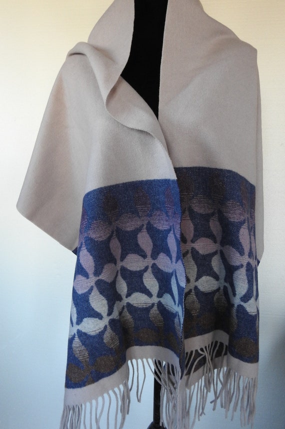 Vintage NINA RICCI All-Wool SHAWL Scarf Foulard Wr