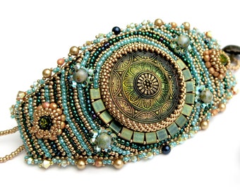 Emerald Beadembroidery Bracelet. Blue and Green Statement Jewelry. Czech Glass Button.