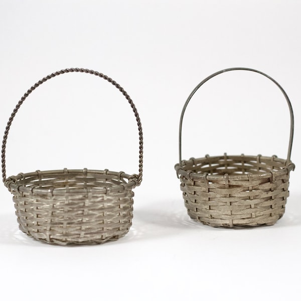 French Miniature Basket Ornament set of 2 - Pair of Silver Plated Woven Metal Wire Baskets with Handle - Vintage Boho Home Decor