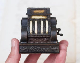 Vintage Miniature Cash Register – Patina Die Cast Pencil Sharpener, PlayMe Spain