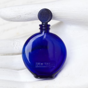 Dans La Nuit Worth Kobalt Blau Glas Miniatur Parfüm Flasche - Handtasche Kleine Duftfläschchen - Winzige Gift Flasche - Vintage Boho Boudoir Dekor