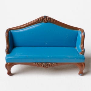 Tiny Blue Sofa Die Cast Metal and Enamel - 1980s Miniature Regency Couch by Mattel - Vintage Dollhouse Living Room Decor - Made in Hong Kong
