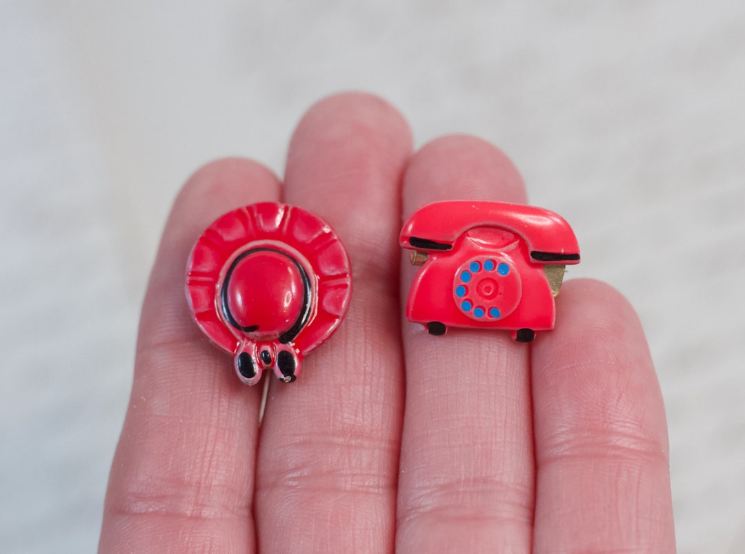 Tele Pin Set Telephone and Summer Hat Pair of Pink Enamelled Lapel Pins - Set of 2 ...