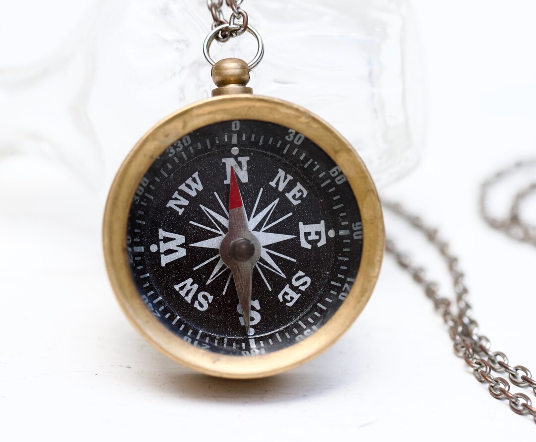 Your Tubbo Magnetic Compass Necklace Brass and Glass Case Hiking ...