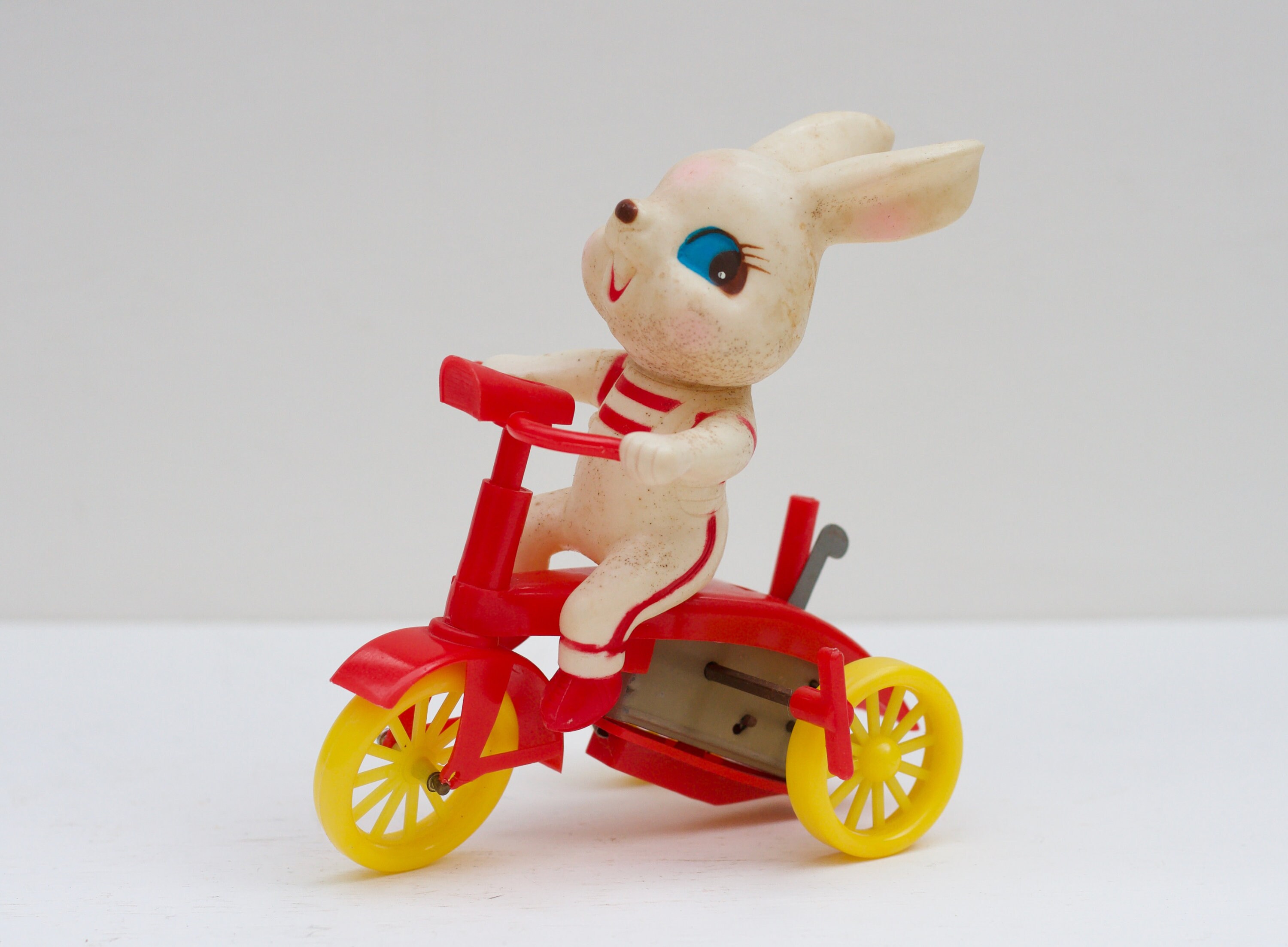 Vintage wind up bunny - Etsy 日本 Vintage wind up bunny - Etsy 日本