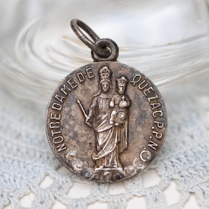 Antique Our Lady of Quezac Medal Pendant, Notre Dame du Quezac ppn Eglise de Quezac with Patina, Vintage French Catholic Religious Souvenir