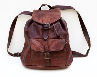 11 Inch leather Backpack in Dark Brown Hide - Small - Classic Design - Unisex Vintage Accessories for Men or Women