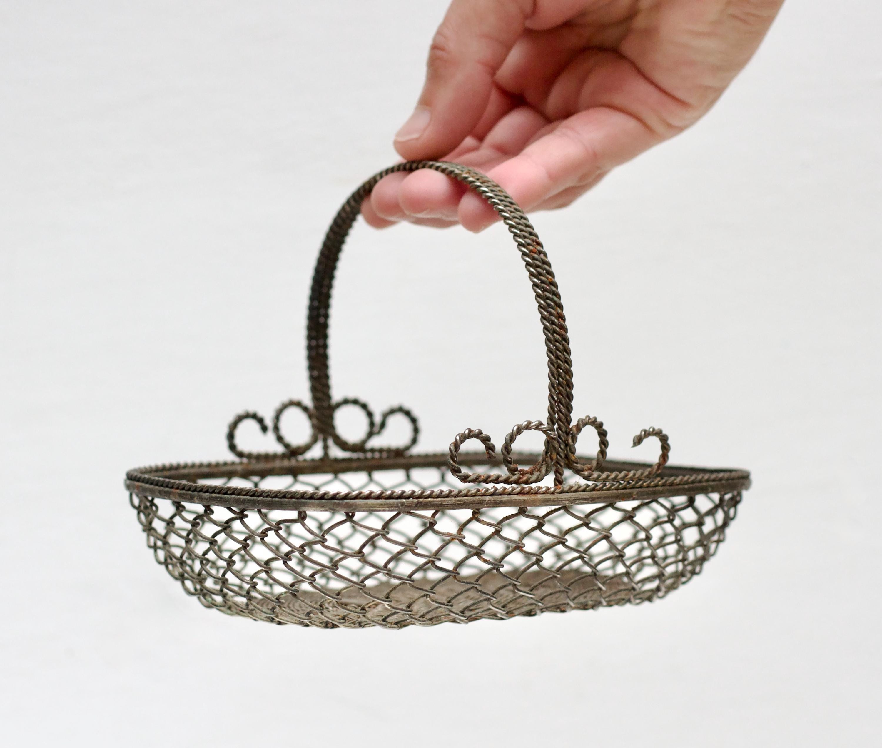 Ancienne Corbeille en Fil De Fer , Plat, Cuisine