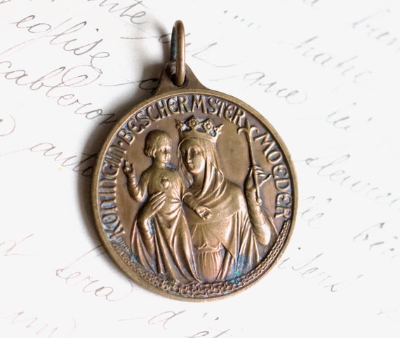 Antique Bronze Medal – Virgin Mary and Infant Jesus, Netherlands Religious Medallion