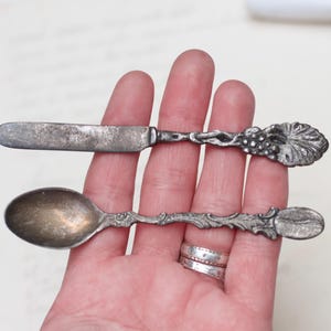 Small Spoon and Knife Gothic Breakfast Set - Antique Ornate Teaspoon and Butter Knife with Patina - Vintage Boho Home Decor and Tablescaping