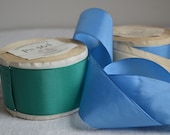 Yard of vintage taffeta ribbon from the 1930s, blue or green