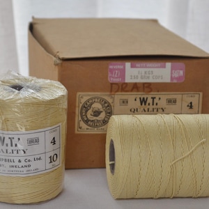Große 270g Spule von Campbell&#39;s Irish Linen Thread No 10 4 Schnüre Creme Farbe