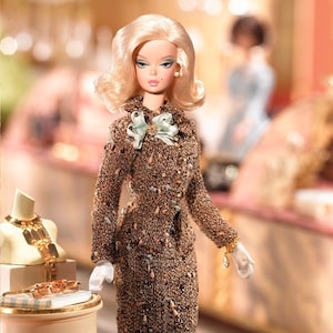 Barbie Vintage Tweed Indeed 2006 Barbie Fashion Model Collection Gold Label Limited Ed NRFB NEW in Box Silkstone Collectible Barbie Doll
