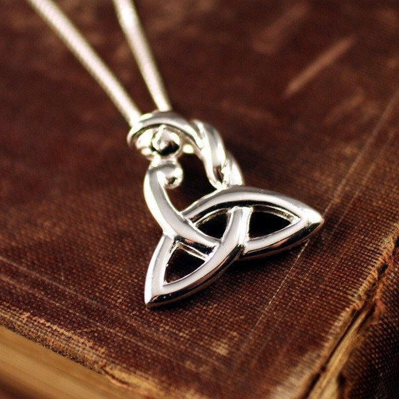 celtic motherhood knot necklace
