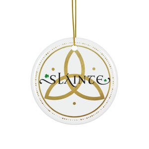 Keramik Ornament - Slainte Weihnachtsschmuck mit keltischer Knoten, Baumschmuck, irisches Weihnachtsgeschenk, festliches Wohndekor,