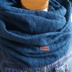 Cuddly loop petrol colored loop petrol cable pattern loop scarf