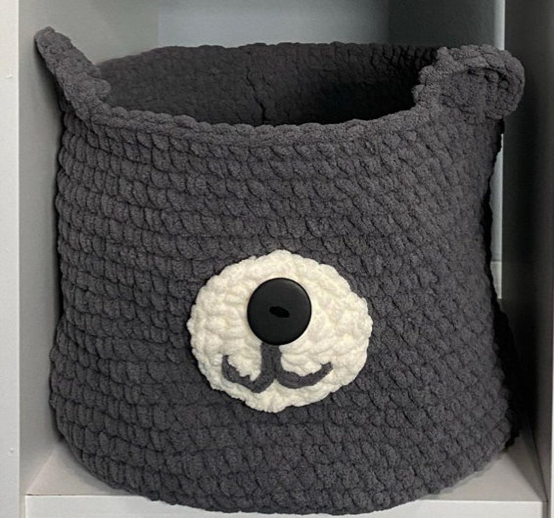 CROCHET PATTERN: Bear Basket Nursery Baby Basket Wilderness Animals Woodland Forest Grey/Off White Storage image 1