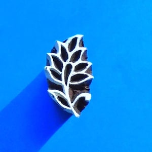 Small Flower Hand Carved Pottery Clay Textile Soap  Stamp Indian Wood Printing Block SM131