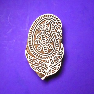 Bloc d'impression indien en bois sculpté à la main avec feuille de cachemire