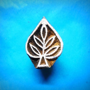 Small Leaf Spade Wood Stamp Hand Carved Pottery Clay Fabric Textile Indian Print Block (SM124)