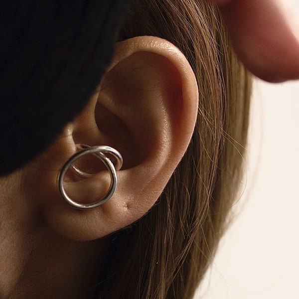 Sterling silver spiral hoops/ Modern silver orbit stud earrings/ Chunky sterling silver bold earrings/ Minimalist contemporary earrings