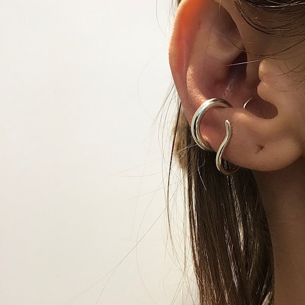 Boucle d'oreille non percée/ Bijou d'oreille en argent sterling/ Bijou d'oreille enveloppant unique en son genre/ Bijou de cartilage/ Boucle d'oreille à clip/ Bijou d'anneau