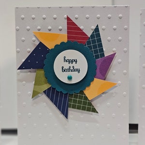 Cartão de aniversário com padrão acolchoado colorido - Masculino, Feminino, Infantil - Elementos 3D