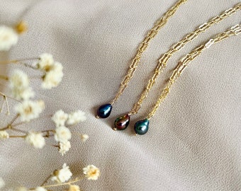 Peacock Pearl Pendant Necklace, Dainty Freshwater Pearl Necklace, 14k Gold Filled Crinkle Chain Necklace