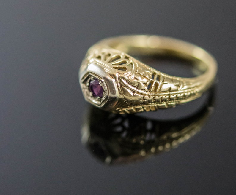 Delicate 14k Gold Filigree Ring With Amethyst. Art Deco Amethyst Filigree Ring. Size 5 3/4. image 1