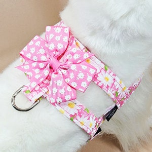 Pink Daisy Easy-On Harness with Pink Bow Applique from UDogU Boutique - 9 Sizes