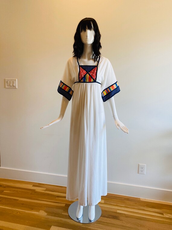 60s Boho White Maxi Dress / Vintage Muumuu /Kaftan