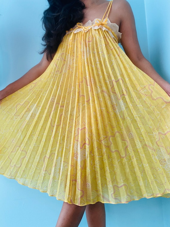 70s Zandra RHODES Yellow Pleated Lace Trimmed Ten… - image 1