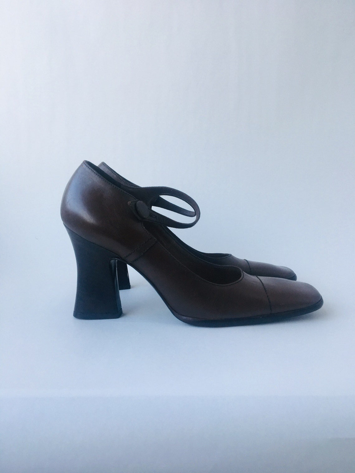 Vintage Prada / 20s Throwback Style / Brown Mary Jane Pumps / | Etsy