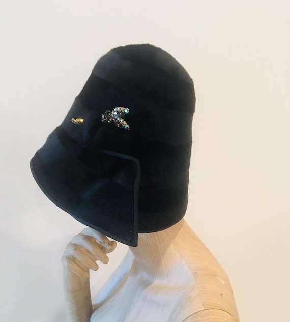 20s hat / Faux Fur Hat / Vintage 20s Hat / Crystal