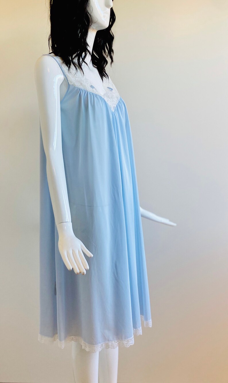 60s Lucie Ann Beverly Hills Claire Sandra Blue Nylon and Lace Sweeping Negligee image 2